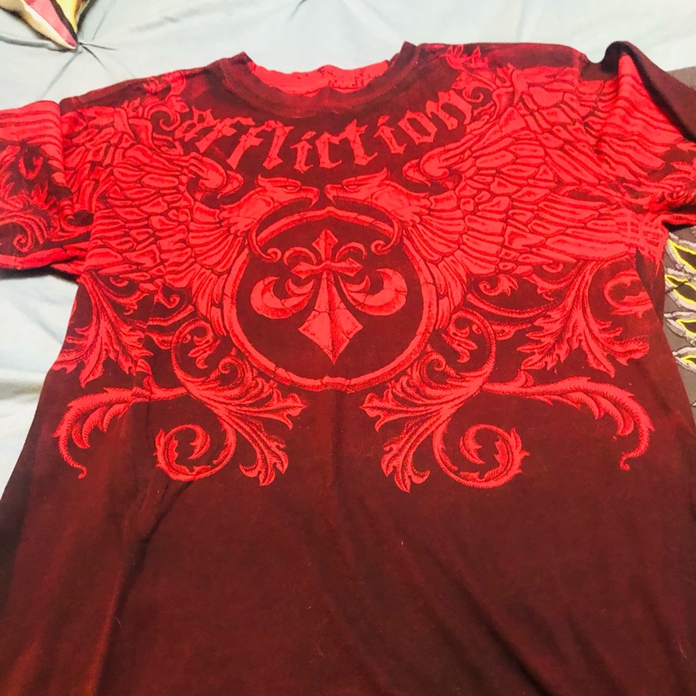 Men’s Affliction shirt